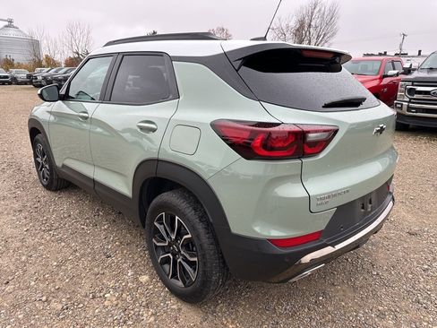 Used 2025 Chevrolet TrailBlazer ACTIV w/ Convenience Package image 3