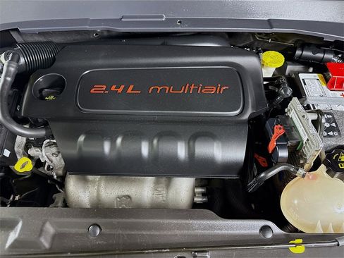 Used 2022 Jeep Compass Latitude image 33