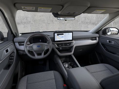 New 2026 Ford Explorer Active RWD image 9