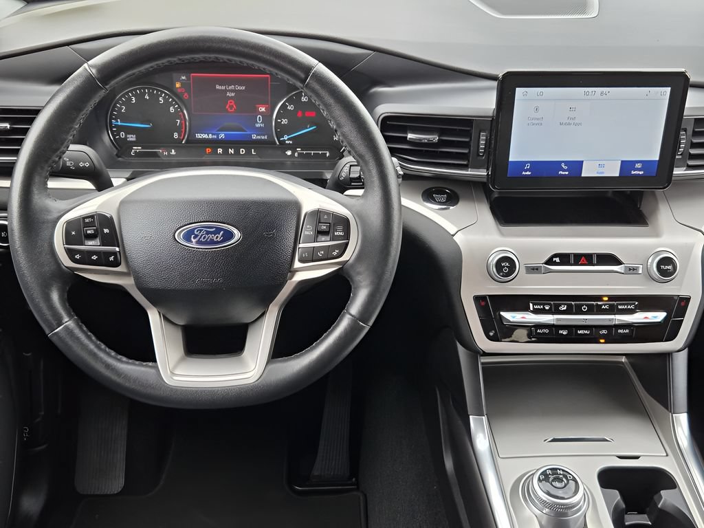 Used 2024 Ford Explorer XLT AWD/4WD image 24