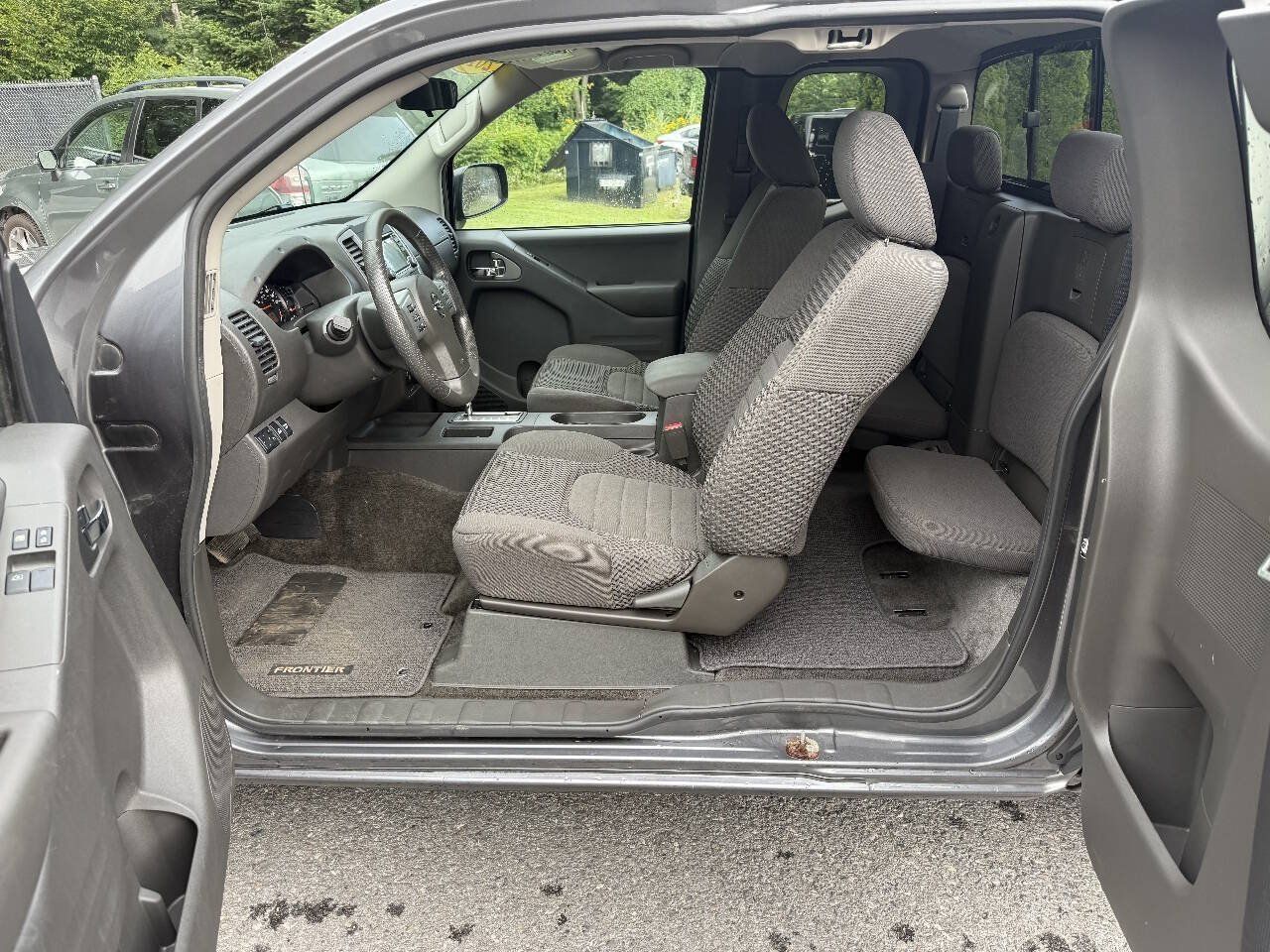 Used 2018 Nissan Frontier SV AWD/4WD image 14