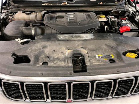 Used 2024 Jeep Wagoneer Series II w/ Flexible Seating Group RWD image 30