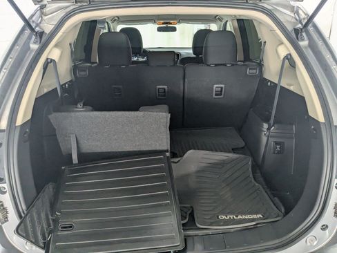 Used 2020 Mitsubishi Outlander ES AWD/4WD image 26
