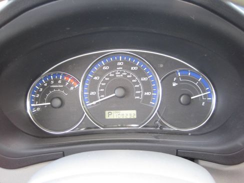 Used 2013 Subaru Forester 2.5X Premium w/ Popular Pkg 1 AWD/4WD image 35