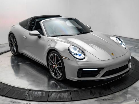 Used 2022 Porsche 911 Targa 4S AWD/4WD image 31