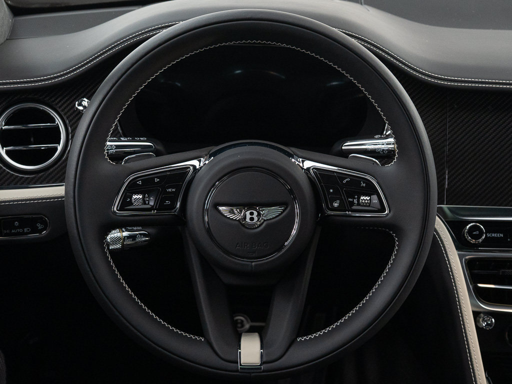 Used 2025 Bentley Flying Spur Plug-In Hybrid AWD/4WD image 31