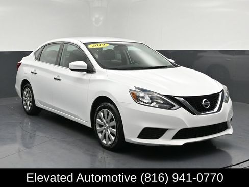 Used 2019 Nissan Sentra S FWD image 1