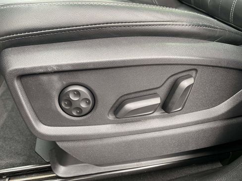 Certified 2023 Audi Q5 2.0T Premium w/ Convenience Package image 16