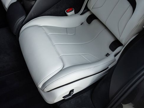 Used 2024 Ferrari Purosangue image 39