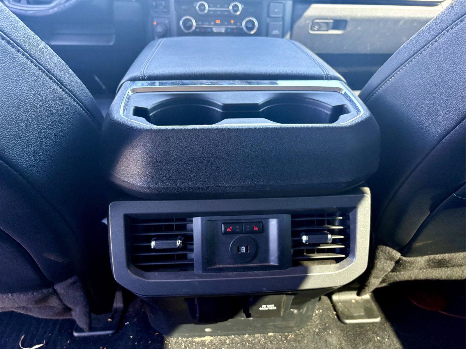 Used 2023 Ford F250 Lariat w/ Sport Appearance Package AWD/4WD image 13