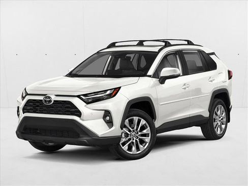 Used 2025 Toyota RAV4 XLE FWD image 1