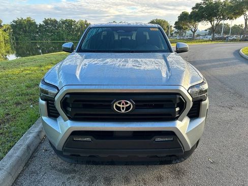 Certified 2024 Toyota Tacoma SR5 w/ SR5 Upgrade Package AWD/4WD image 9