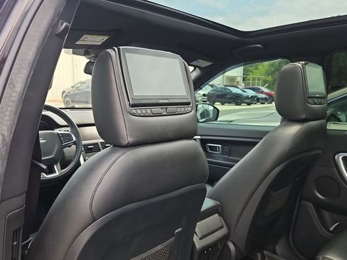 Used 2017 Land Rover Discovery Sport HSE Luxury image 7