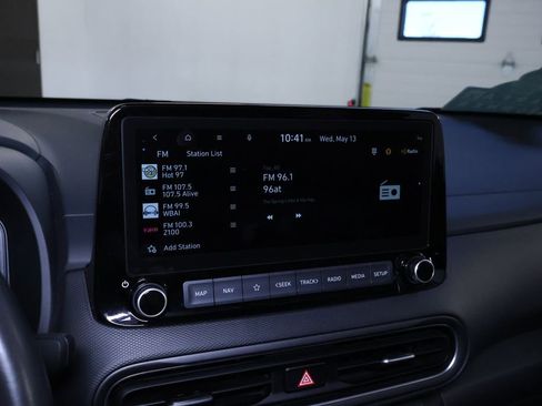 Used 2023 Hyundai Kona Limited AWD/4WD image 26