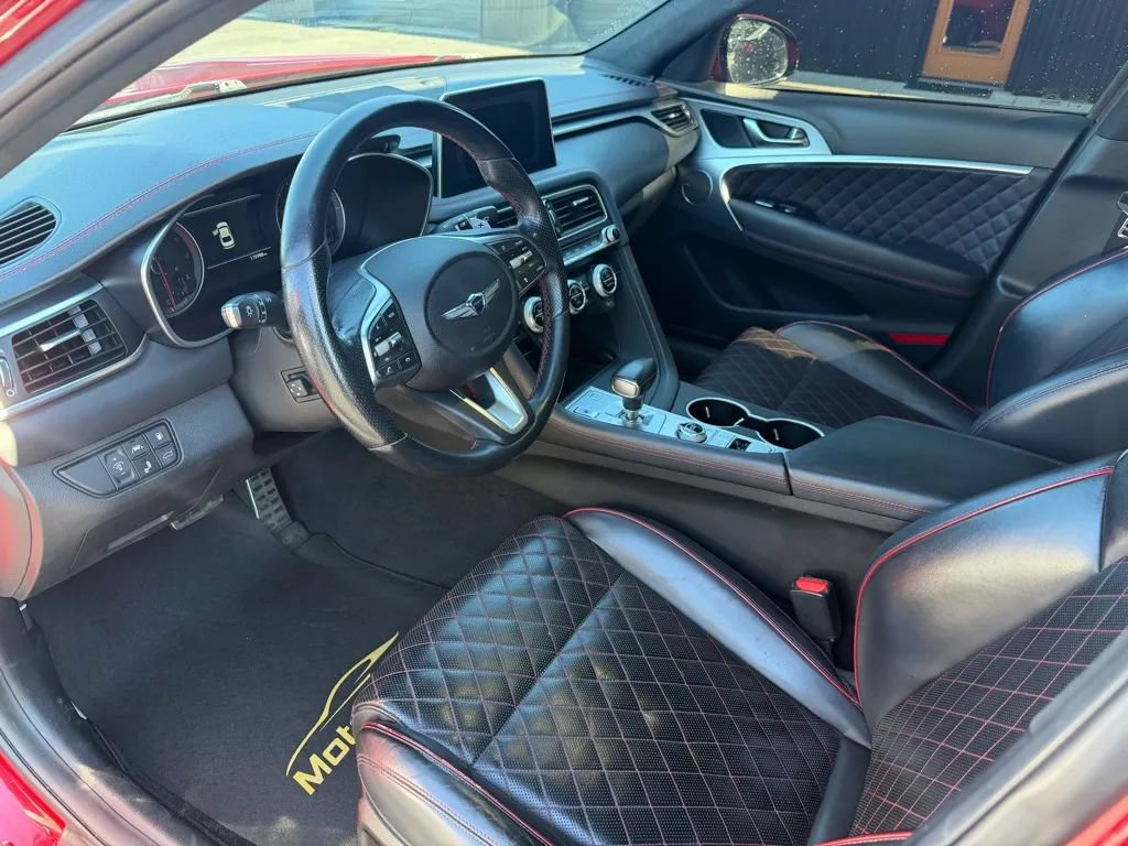 Used 2019 Genesis G70 3.3T Dynamic RWD image 5