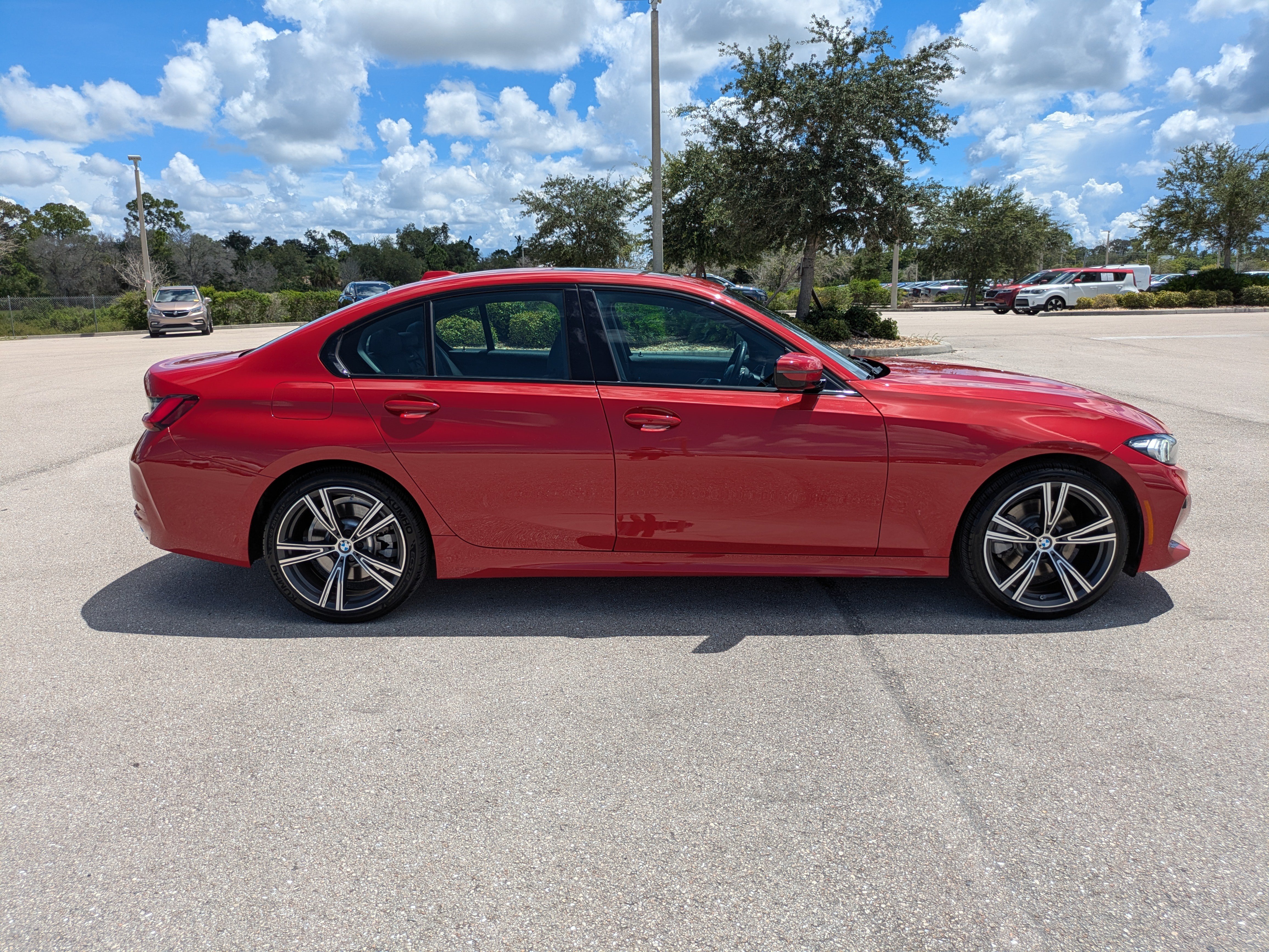 Used 2023 BMW 330i Sedan w/ Driving Assistance Package RWD image 3