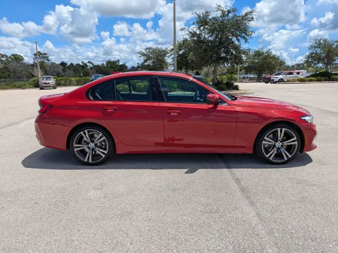 Used 2023 BMW 330i Sedan w/ Driving Assistance Package RWD image 3