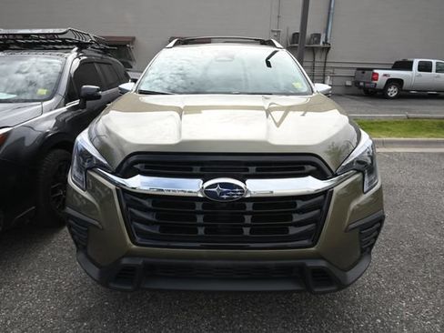 Used 2023 Subaru Ascent Limited w/ Technology Package AWD/4WD image 7