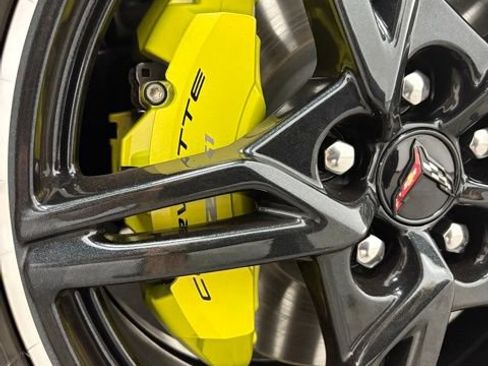 Used 2024 Chevrolet Corvette Stingray w/ Z51 Performance Package image 15