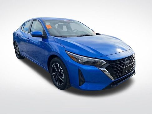 Used 2025 Nissan Sentra SV image 17