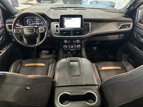 Used 2023 GMC Yukon AT4 w/ AT4 Premium Package AWD/4WD image 15