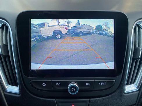 Used 2016 Chevrolet Malibu Premier w/ Driver Confidence Package image 12