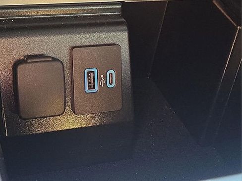 Used 2022 Ford Explorer ST w/ Equipment Group 401A image 27