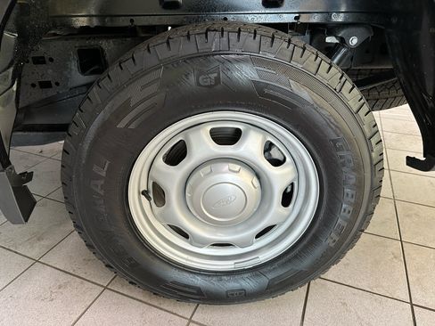 Used 2024 Ford F150 XL RWD image 15