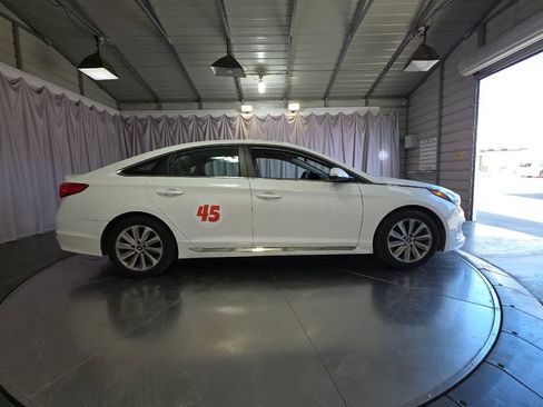 Used 2017 Hyundai Sonata Sport image 9