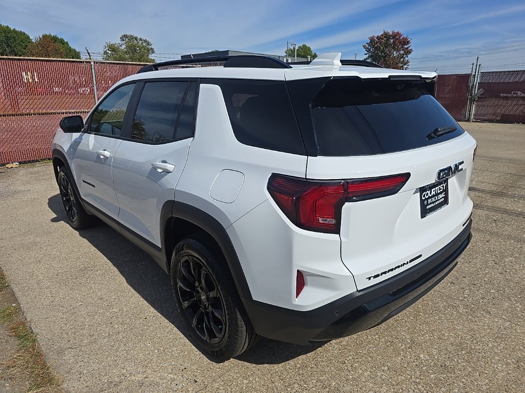 New 2027 GMC Terrain Elevation w/ Elevation Premium Package AWD/4WD image 5