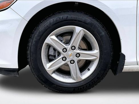 Used 2022 Chevrolet Malibu LS FWD image 28