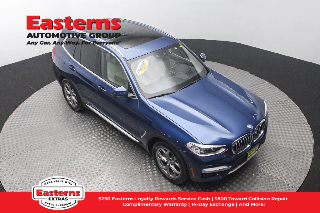 Used 2021 Mercedes-Benz GLC 300 4MATIC image 4