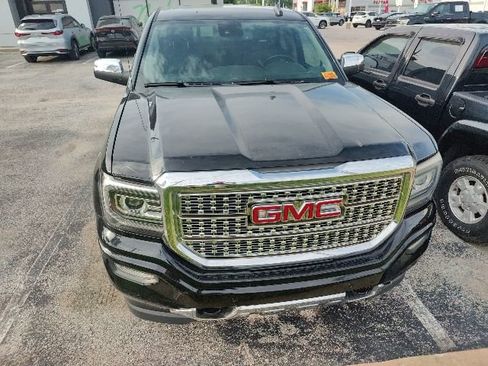 Used 2016 GMC Sierra 1500 Denali w/ Enhanced Driver Alert Package AWD/4WD image 24