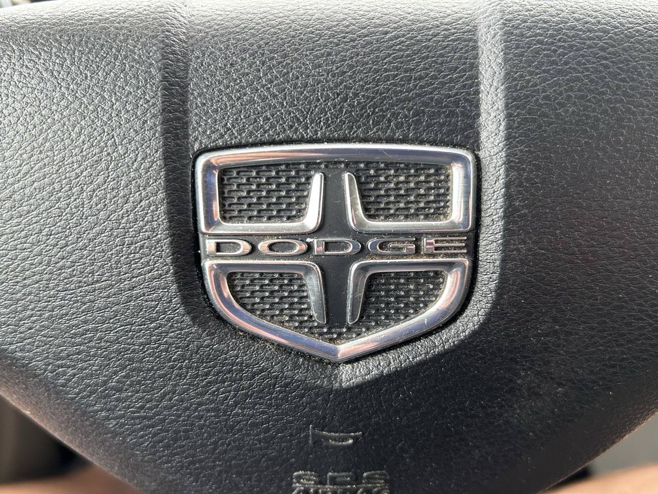 Used 2014 Dodge Grand Caravan SXT FWD image 19