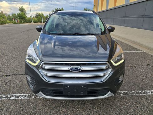 Used 2017 Ford Escape SE w/ Equipment Group 201A image 3