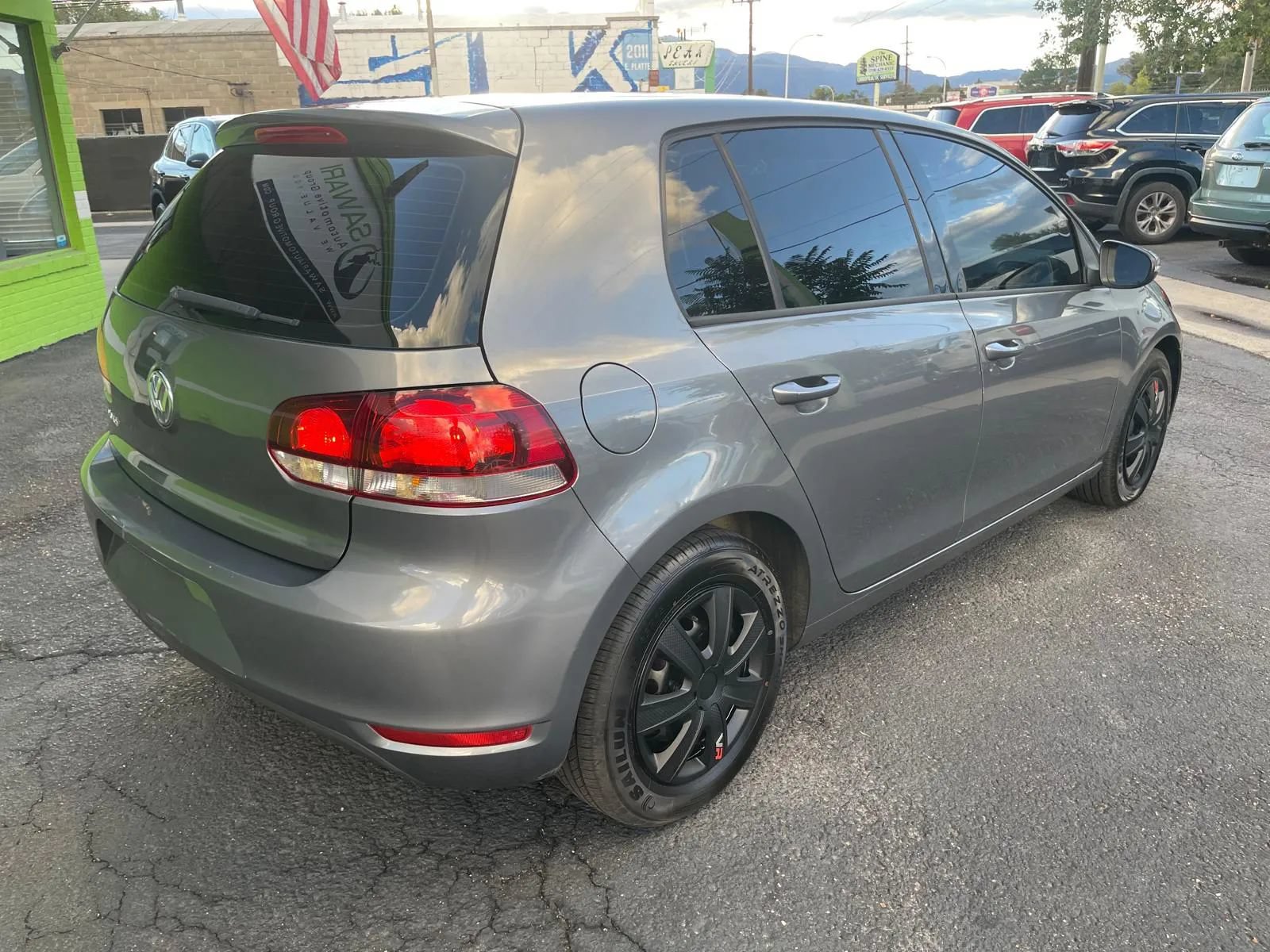 Used 2013 Volkswagen Golf 4-Door FWD image 8