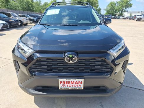 Used 2025 Toyota RAV4 XLE w/ Convenience Package AWD/4WD image 9
