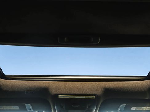 Certified 2021 Lexus IS 300 w/ Comfort Package image 15