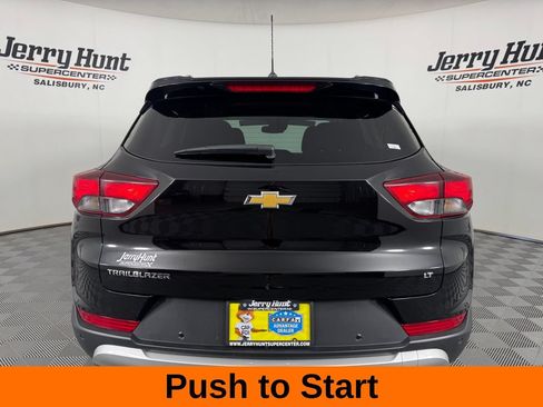 Used 2026 Chevrolet TrailBlazer LT w/ Convenience Package FWD image 8