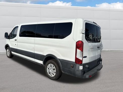 Used 2017 Ford Transit 350 XLT RWD image 3