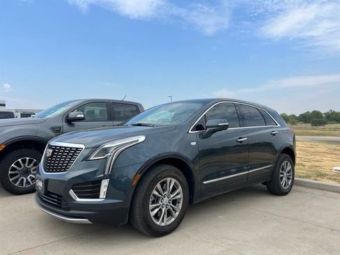 Used 2021 Cadillac XT5 Premium Luxury w/ LPO, Floor Liner Package FWD image 1