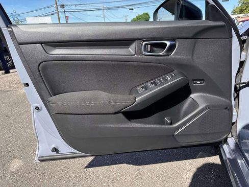 Used 2022 Honda Civic Sport image 8