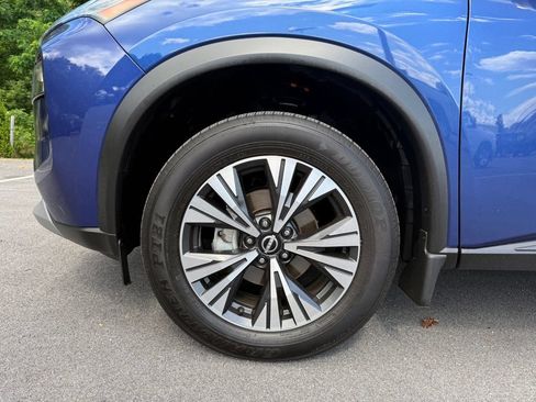 Used 2023 Nissan Rogue SV w/ SV Premium B Package AWD/4WD image 9