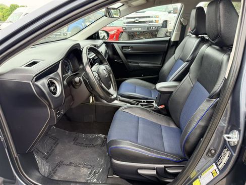 Used 2018 Toyota Corolla SE w/ Body Protection Package FWD image 24