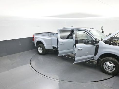 New 2026 Ford F350 Platinum w/ FX4 Off-Road Package AWD/4WD image 40