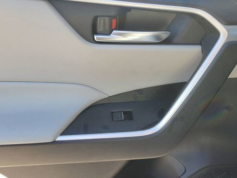 Used 2023 Toyota RAV4 XLE image 8