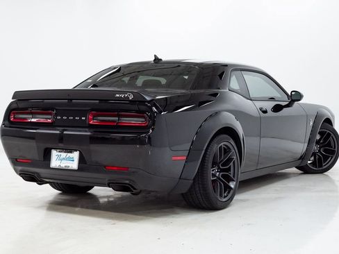 Used 2018 Dodge Challenger SRT Hellcat RWD image 34