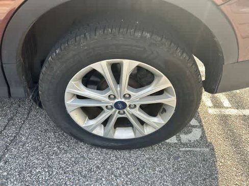Used 2018 Ford Escape SE AWD/4WD image 15