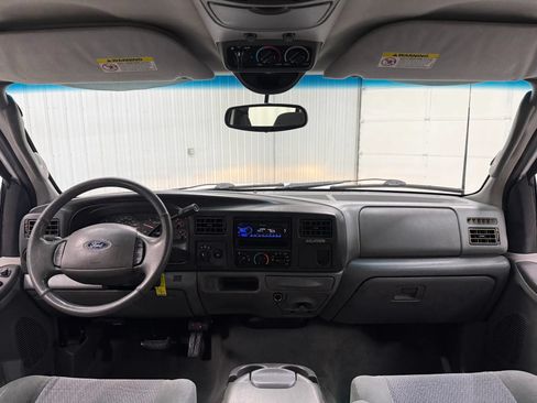 Used 2003 Ford Excursion XLT AWD/4WD image 13