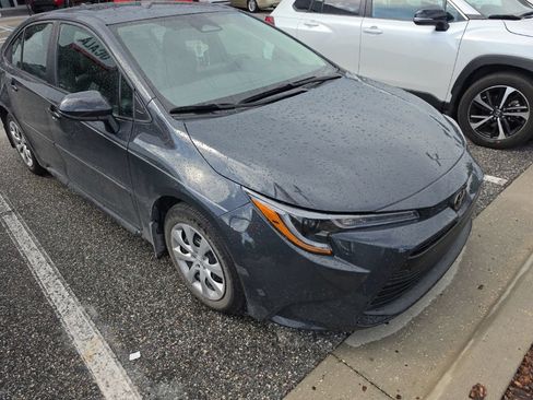 Used 2024 Toyota Corolla LE FWD image 2